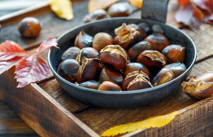"Castagne arrostite. Sagra della castagna e altri eventi: scopri cosa vedere nel Cilento a ottobre"