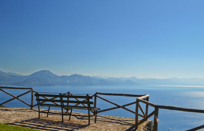 "Il pianoro di Ciolandrea a Scario. Idee per San Valentino 2025: Cilento per Due"