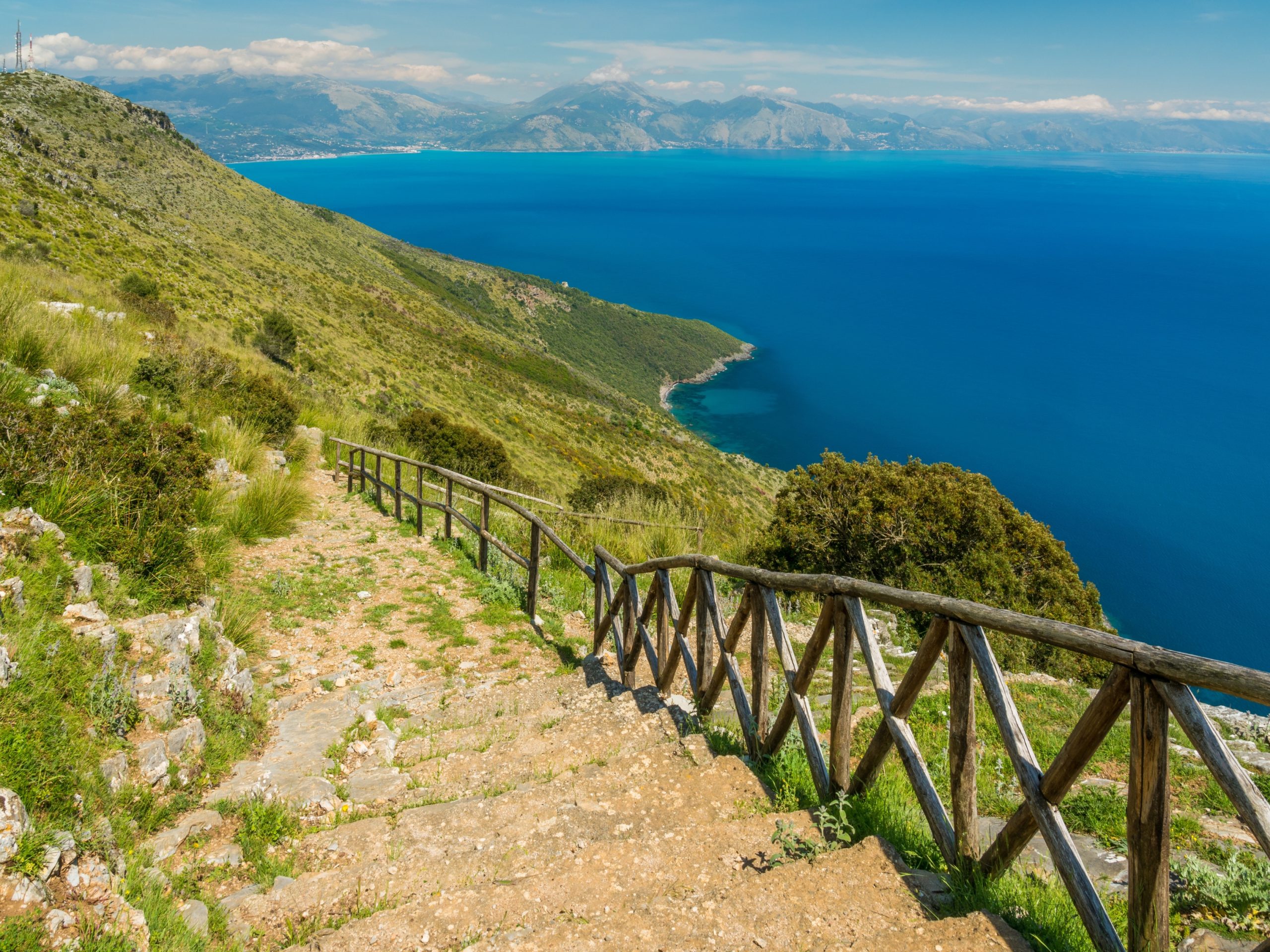 Vista dal Pianoro di Ciolandrea di Bosco e San Giovanni a Piro, in Cilento.